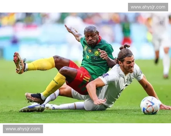 远角吊射技术解析:掌握精准控制与弧线轨迹的关键技巧